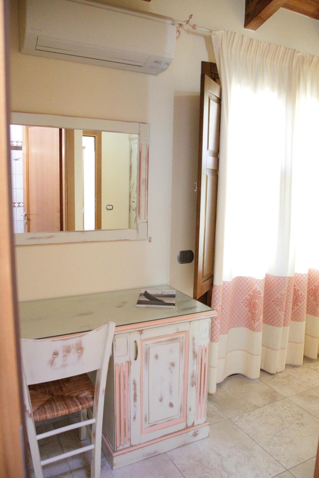 B&B Monte Prama Cabras Exterior photo
